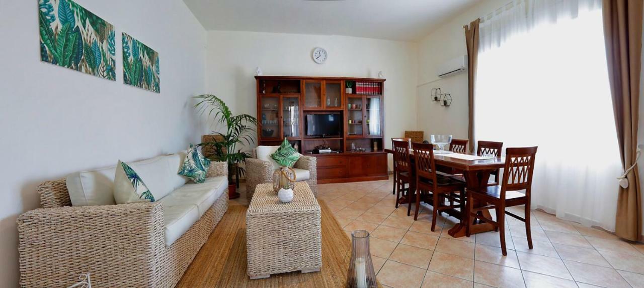 Villa Araucaria Partinico Exterior photo